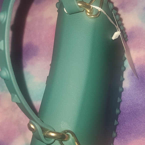 Most Wanted Purse - Picture 8 of 15